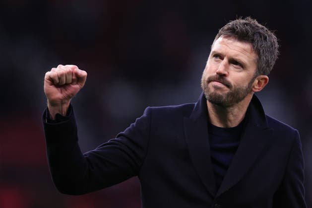 Fußball Premier League Manchester United gegen Fulham 1. Februar 2026 Premier League Manchester United gegen Fulham Manchester United Interimsmanager Michael Carrick jubelt nach dem Spiel Foto Simon Stacpoole Abseits Manchester UK  Copyright: xSimonxStacpoolexOffside