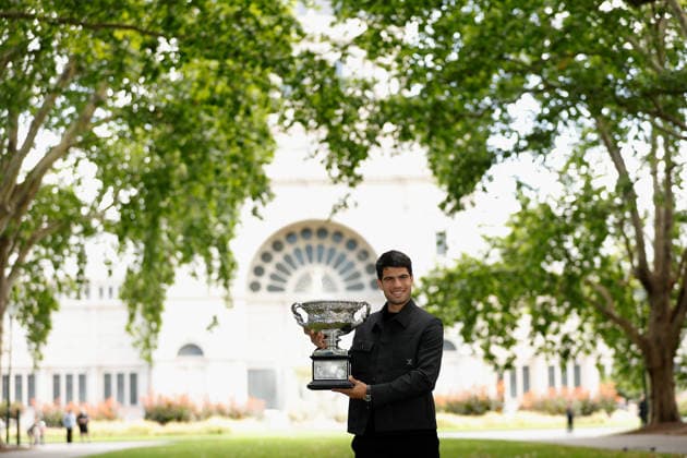 TENNIS AUSTRALIAN OPEN WINNER, Carlos Alcaraz poses for a photograph after winning the AO 2026 men™s singles final against Novak Djokovic at the Royal Exhibition Building in Melbourne, Monday, February 2, 2026. ( NO ARCHIVING MELBOURNE VICTORIA AUSTRALIA  Copyright: xROBxPREZIOSOx 20260202111285313565