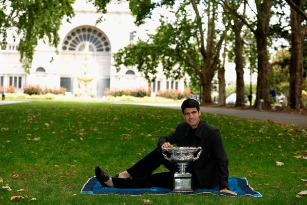TENNIS AUSTRALIAN OPEN WINNER, Carlos Alcaraz poses for a photograph after winning the AO 2026 men™s singles final against Novak Djokovic at the Royal Exhibition Building in Melbourne, Monday, February 2, 2026. ( NO ARCHIVING MELBOURNE VICTORIA AUSTRALIA  Copyright: xROBxPREZIOSOx 20260202190360098231