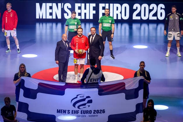 01 02 2026, Handball, Men s EHF EURO 2026, Germany Denmark, Jyske Bank Boxing in Herning Simon Bogetoft Pytlick Denmark 43 Honorary Award All Stars Team of Euro2026 Denmark