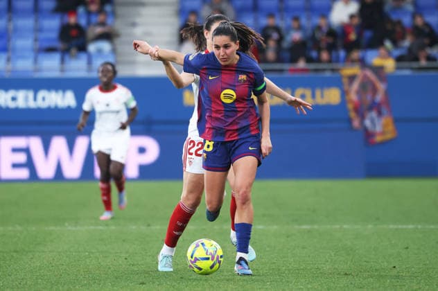 FC Barcelona, Barca Femeni v Sevilla FC Femenino - Liga F Moeve Kika Nazareth and Chantal Hagel play during the match between FC Barcelona Women and Sevilla FC Women, corresponding to week 18 of the Liga F Moeve, at the Johan Cruyff Stadium in Barcelona, Spain, on February 1, 2026. Barcelona Barcelona Spain  Copyright: xUrbanandsportx originalFilename:urbanandsport-fcbarcel260201_npR6e.jpg