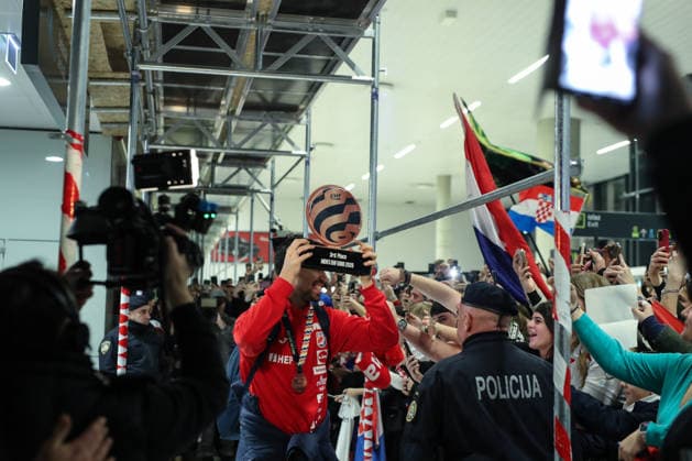 Welcoming the bronze medal-winning handball players at Franjo Tudjman Airport Welcoming the bronze medal-winning handball players at Franjo Tudjman Airport. Around 300 mostly young fans welcomed their heroes on their return to Croatia. The players got off the plane at around 4 am, at Zagreb, Croatia, on on February 02, 2026.  ZeljkoxLukunicx PIXSELL