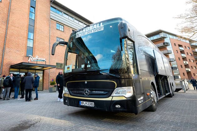 Herning Handball EM 2026 Departure Germany Bus departure in front of the team hotel Silkeborg Radisson Hotel Daenemark