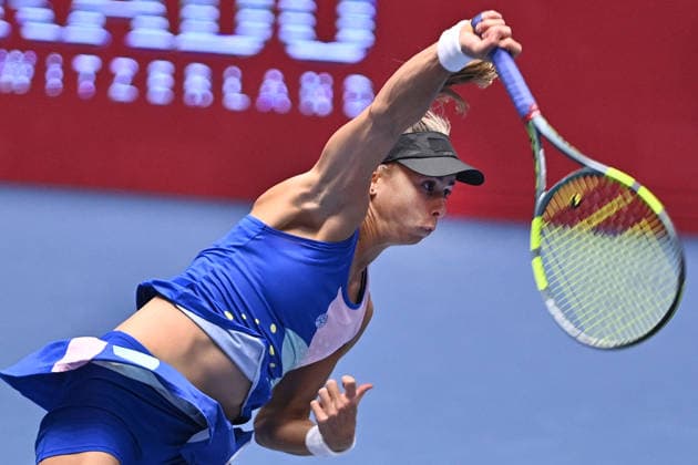 Julia Grabher of Austria returns a ball to Alycia Parks of USA during the WTA, Tennis Damen women s tennis tournament Ostrava Open match on February 2, 2026, in Ostrava, Czech Republic. (CTKxPhoto JaroslavxOzana) CTKPhotoP2026020205359  CTKPhotoP2026020205359