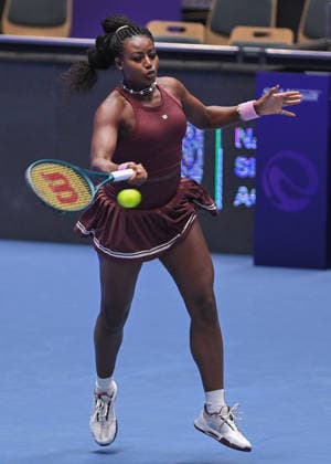 Alycia Parks of USA returns a ball to Julia Grabher of Austria during the WTA, Tennis Damen women s tennis tournament Ostrava Open match on February 2, 2026, in Ostrava, Czech Republic. (CTKxPhoto JaroslavxOzana) CTKPhotoP2026020205446  CTKPhotoP2026020205446