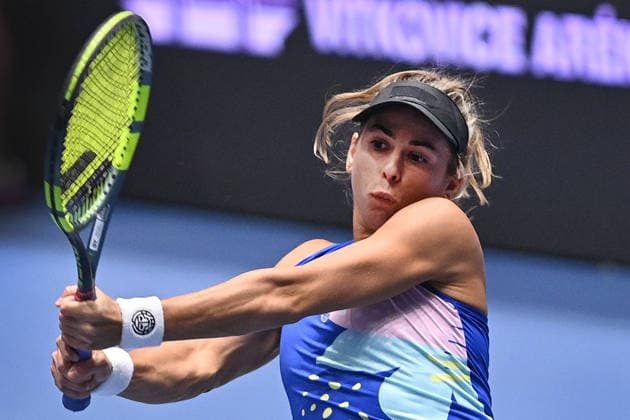 Julia Grabher of Austria returns a ball to Alycia Parks of USA during the WTA, Tennis Damen women s tennis tournament Ostrava Open match on February 2, 2026, in Ostrava, Czech Republic. (CTKxPhoto JaroslavxOzana) CTKPhotoP2026020205878  CTKPhotoP2026020205878