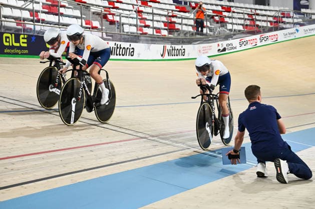 2026 UEC Track Elite European Championships Picture by Olly Hassell SWpix.com - 02 02 2026 - Cycling - 2026 UEC Track Elite European Championships - Konya Velodrome, Konya, Türkiye - Women s Team Pursuit First Round - Josie Knight (Great Britain), Anna Morris (Great Britain), Katie Archibald (Great Britain), Millie Couzens (Great Britain) setting a new world record of 4:03.634 in the Women™s Team Pursuit Copyright: x xSWpix.comx(t axPhotographyxHubxLtd)xOllyxHassell SWpix.comx SWP-3177-0313