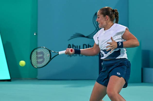 Mubadala Abu Dhabi Open ABU DHABI, UNITED ARAB EMIRATES - FEBRUARY 2: Jelena Ostapenko of Latvia in action against Oksana Selekhmeteva (not seen) during the women’s singles match of the Mubadala Abu Dhabi Open at Zayed Sports City International Tennis Centre in Abu Dhabi, United Arab Emirates on February 2, 2026. Waleed Zein Anadolu Abu Dhabi United Arab Emirates. Editorial use only. Please get in touch for any other usage.  Copyright: x2026xAnadoluxWaleedxZeinx