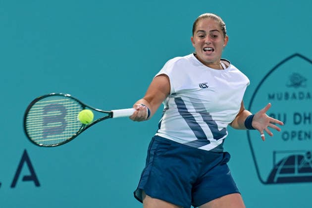 Mubadala Abu Dhabi Open ABU DHABI, UNITED ARAB EMIRATES - FEBRUARY 2: Jelena Ostapenko of Latvia in action against Oksana Selekhmeteva (not seen) during the women’s singles match of the Mubadala Abu Dhabi Open at Zayed Sports City International Tennis Centre in Abu Dhabi, United Arab Emirates on February 2, 2026. Waleed Zein Anadolu Abu Dhabi United Arab Emirates. Editorial use only. Please get in touch for any other usage.  Copyright: x2026xAnadoluxWaleedxZeinx