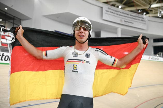 2026 UEC Track Elite European Championships Picture by Olly Hassell SWpix.com - 02 02 2026 - Cycling - 2026 UEC Track Elite European Championships - Konya Velodrome, Konya, Türkiye - Men™s Points Race - Tim Torn Teutenberg (Germany) Wins the Men™s Point Race to become European Champion Konya Konya Velodrome Türkiye Copyright: x xSWpix.comx(t axPhotographyxHubxLtd)xOllyxHassell SWpix.comx SWP-3177-0345
