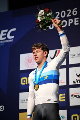 2026 UEC Track Elite European Championships Picture by Olly Hassell SWpix.com - 02 02 2026 - Cycling - 2026 UEC Track Elite European Championships - Konya Velodrome, Konya, Türkiye - Men™s Point Race Podium - Tim Torn Teutenberg (Germany) receives the Gold Medal to become European Champion Konya Konya Velodrome Türkiye Copyright: x xSWpix.comx(t axPhotographyxHubxLtd)xOllyxHassell SWpix.comx SWP-3177-0385