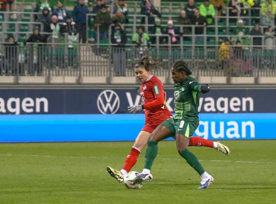 Germany Womens Bundesliga 2025 26, 16 Matchday VfL Wolfsburg VS 1 FC Köln AOK Stadion Wolfsburg Lineth Beerensteyn VfL Wolfsburg Women, 9 Copyright: xAymanxAlahmedx