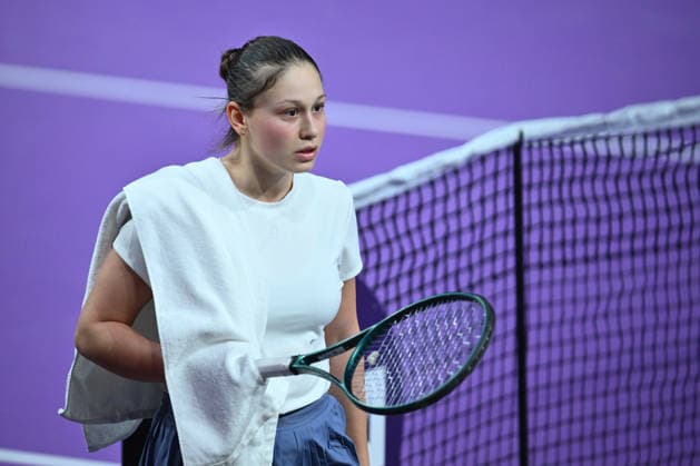 Transylvania Open 2025 - WTA, Tennis Damen 250 Tournament - Day 3 - Ruxandra Bertea v Kaja Juvan Elena Ruxandra Bertea of Romania competes in the first round of the Transylvania Open 2025, a WTA250 Tournament, against Kaja Juvan of Slovenia, at BT Arena in Cluj-Napoca, Romania, on February 2, 2026. Bucharest Romania  Copyright: xAlexxNicodimx originalFilename:nicodim-transylv260202_npPEz.jpg