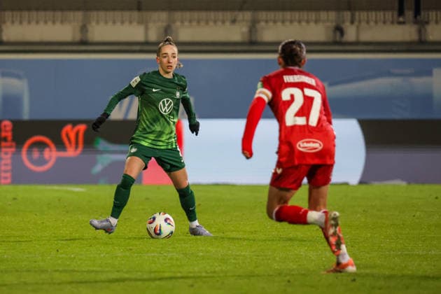 02 02 2026, xgrfx, Soccer Google Pixel Women Bundesliga, VfL Wolfsburg 1 FC Koeln v l Sophia Kleinherne VfL Wolfsburg DFL DFB REGULATIONS PROHIBIT ANY USE OF PHOTOGRAPHS as IMAGE SEQUENCES and or QUASI VIDEO Wolfsburg