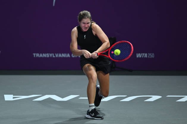 Transylvania Open 2025 - WTA, Tennis Damen 250 Tournament - Day 3 - Karolina Pliskova v Anastasia Zakharova Anastasia Zakharova competes in the first round of the Transylvania Open 2025, a WTA250 Tournament, against Karolina Pliskova of Czech Republic, at BT Arena in Cluj-Napoca, Romania, on February 2, 2026. Bucharest Romania  Copyright: xAlexxNicodimx originalFilename:nicodim-transylv260202_npS1N.jpg