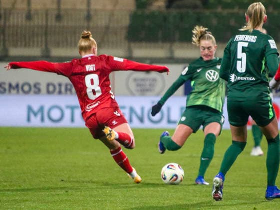 Germany Womens Bundesliga 2025 26, 16 Matchday VfL Wolfsburg VS 1 FC Köln AOK Stadion Wolfsburg Laura Vogt 1 FC Köln Women, 8 Copyright: xAymanxAlahmedx