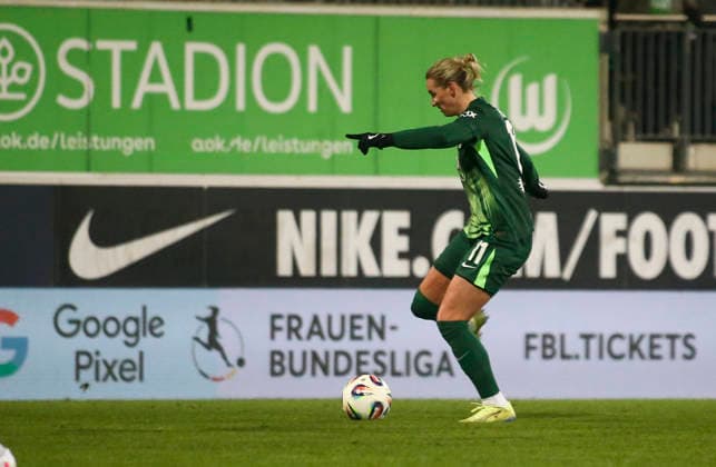Germany Womens Bundesliga 2025 26, 16 Matchday VfL Wolfsburg VS 1 FC Köln AOK Stadion Wolfsburg Alexandra Popp VfL Wolfsburg Women, 11 Copyright: xAymanxAlahmedx