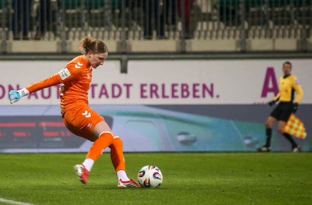 Germany Womens Bundesliga 2025 26, 16 Matchday VfL Wolfsburg VS 1 FC Köln AOK Stadion Wolfsburg Irina Fuchs 1 FC Köln Women, 34 Copyright: xAymanxAlahmedx