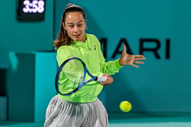 Mubadala Abu Dhabi Open ABU DHABI, UNITED ARAB EMIRATES - FEBRUARY 2: Turkiye s national tennis player Zeynep Sonmez competes against Filipino opponent Alexandra Eala (not seen) at the women’s singles match during the Mubadala Abu Dhabi Open at the Zayed Sports City International Tennis Centre in Abu Dhabi, United Arab Emirates on February 2, 2026. Waleed Zein Anadolu Abu Dhabi United Arab Emirates. Editorial use only. Please get in touch for any other usage.  Copyright: x2026xAnadoluxWaleedxZeinx
