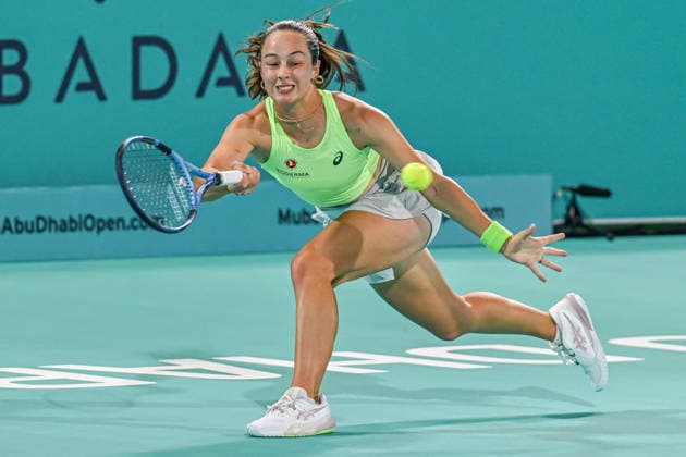 Mubadala Abu Dhabi Open ABU DHABI, UNITED ARAB EMIRATES - FEBRUARY 2: Turkiye s national tennis player Zeynep Sonmez competes against Filipino opponent Alexandra Eala (not seen) at the women’s singles match during the Mubadala Abu Dhabi Open at the Zayed Sports City International Tennis Centre in Abu Dhabi, United Arab Emirates on February 2, 2026. Waleed Zein Anadolu Abu Dhabi United Arab Emirates. Editorial use only. Please get in touch for any other usage.  Copyright: x2026xAnadoluxWaleedxZeinx