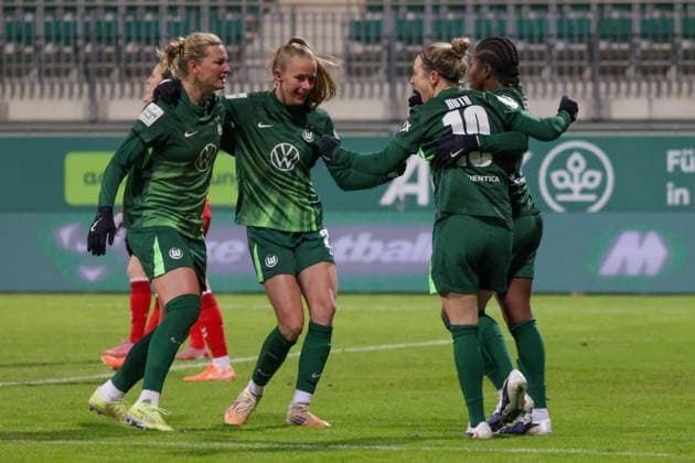 02 02 2026, xgrfx, Soccer Google Pixel Women Bundesliga, VfL Wolfsburg 1 FC Koeln v l Tor, Lineth Beerensteyn VfL Wolfsburg DFL DFB REGULATIONS PROHIBIT ANY USE OF PHOTOGRAPHS as IMAGE SEQUENCES and or QUASI VIDEO Wolfsburg