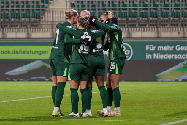 02 02 2026, xgrfx, Soccer Google Pixel Women Bundesliga, VfL Wolfsburg 1 FC Koeln v l Tor, Lineth Beerensteyn VfL Wolfsburg DFL DFB REGULATIONS PROHIBIT ANY USE OF PHOTOGRAPHS as IMAGE SEQUENCES and or QUASI VIDEO Wolfsburg