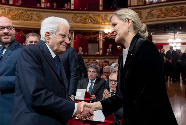February 2, 2026, Milano: Il Presidente della Repubblica Sergio Mattarella con con Kirsty Coventry, Presidente del Comitato Olimpico Internazionale, al Teatro alla Scala per l apertura della 145ma sessione del Comitato Olimpico Internazionale, Milano, 2 febbraio 2026 ANSA Paolo Giandotti - Ufficio per la stampa e l informazione della Presidenza della Repubblica +++ UFFICIO STAMPA QUIRINALE +++ FOTO NON IN VENDITA - DA USARE SOLO PER FINI GIORNALISTICI +++ NPK +++ .----.An handout picture, provided by Quirinale press office, shows the pesident of the italian Republic Sergio Mattarella with Kirsty Coventry, President of the International Olympic Committee, at the Teatro alla Scala for the opening of the 145th session of the International Olympic Committee, Milan 2 February 2026 ANSA Paolo Giandotti - Office for Press and Information of the Presidency of the Republic +++ ANSA PROVIDES ACCESS TO THIS HANDOUT PHOTO TO BE USED SOLELY TO ILLUSTRATE NEWS REPORTING OR COMMENTARY ON THE FACTS OR EVENTS DEPICTED IN THIS IMAGE - NO ARCHIVING - NO LICENSING - NPK Mattarella Dichiara Aperta La 145ma Sessione Del Cio  - ZUMAa110 20260202_zaf_a110_046 Copyright: xUfficioxStampaxQuirinalex