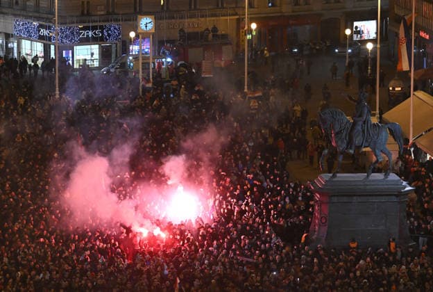 Ceremonial welcome for Croatian National Handball Team after winning bronze at the Men s EHF EURO 2026 Croatia fans light flares during ceremonial welcome for Croatia Handball Team at ban Jelacic Square in Zagreb, Croatia on February 2, 2026. Croatia won bronze medal at the 2026 EHF European Men s Handball Championship.  MarkoxLukunic PIXSELL