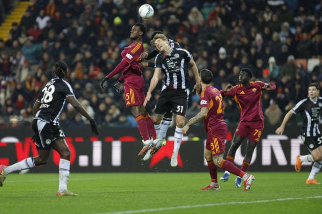 Roma s EVAN NDICKA in action against Udinese s THOMAS KRISTENSEN during the Italian Serie A ENILIVE 2025 26 football match between Udinese and Roma at Bluenergy Stadium on February 2th, 2026, Udine, Italy  Copyright: xMattiaxRadoni IPAxSportx xipa-agency.netx xx IPA_70899761 IPA_Agency_IPA70899761