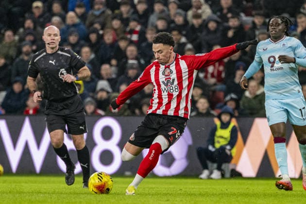 SUNDERLAND, ENGLAND - FEBRUARY 02: Chemsdine Talbi of Sunderland scores the team?s third goal during a Premier League 2026 match between Sunderland and Burnley at Stadium of Light on February 2nd, 2026 in Sunderland, England. (Photo by Richard Callis Sports Press Photo) Copyright: xRichardxCallis SportsxPressxPhotx Sportspressphoto_SPR88542