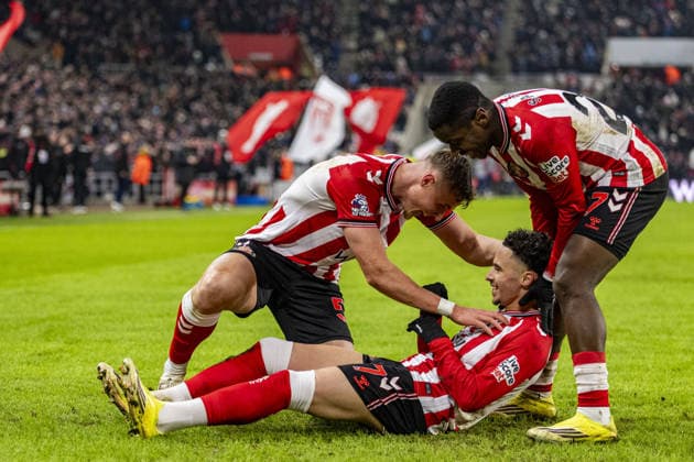 SUNDERLAND, ENGLAND - FEBRUARY 02: Chemsdine Talbi of Sunderland celebrates after scoring the team s third goal during a Premier League 2026 match between Sunderland and Burnley at Stadium of Light on February 2nd, 2026 in Sunderland, England. (Photo by Richard Callis Sports Press Photo) Copyright: xRichardxCallis SportsxPressxPhotx Sportspressphoto_SPR88546