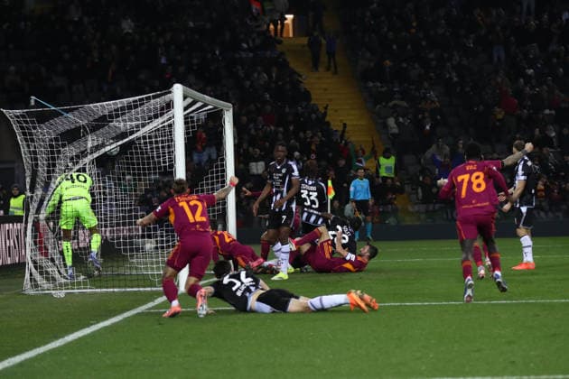 02.02.2026 Udinese vs Roma (Serie A) Calcio; 23Â° Giornata& xD;Nella foto: Gol annullato& xD;(Foto Gino Mancini)  Copyright: xGinoxMancini IPAxSportx xipa-agency.netx xx IPA_70901202 IPA_Agency_IPA70901202
