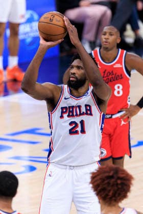 February 2, 2026, Inglewood, California, USA: Joel Embiid 21 of the Philadelphia 76ers makes a free throw during their regular season NBA, Basketball Herren, USA game against the Los Angeles Clippers on Monday February 2, 2026 at Intuit Dome in Inglewood, California. Clippers lose to 76ers, 113-128. ARIANA RUIZ PI Inglewood USA - ZUMAp124 20260202_zaa_p124_014 Copyright: xArianaxRuizx