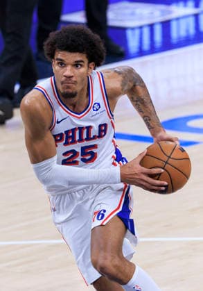 February 2, 2026, Inglewood, California, USA: Dominick Barlow 25 of the Philadelphia 76ers drives to the basket during their regular season NBA, Basketball Herren, USA game against the Los Angeles Clippers on Monday February 2, 2026 at Intuit Dome in Inglewood, California. Clippers lose to 76ers, 113-128. ARIANA RUIZ PI Inglewood USA - ZUMAp124 20260202_zaa_p124_017 Copyright: xArianaxRuizx