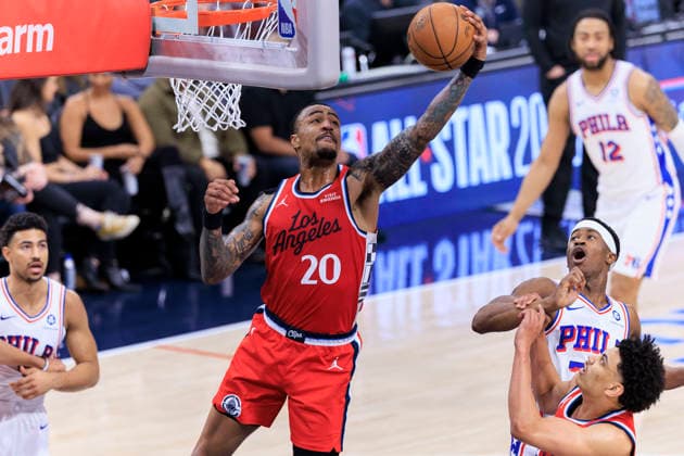 February 2, 2026, Inglewood, California, USA: John Collins 20 of the Los Angeles Clippers grabs the rebound during their regular season NBA, Basketball Herren, USA game against the Philadelphia 76ers on Monday February 2, 2026 at Intuit Dome in Inglewood, California. Clippers lose to 76ers, 113-128. ARIANA RUIZ PI Inglewood USA - ZUMAp124 20260202_zaa_p124_030 Copyright: xArianaxRuizx