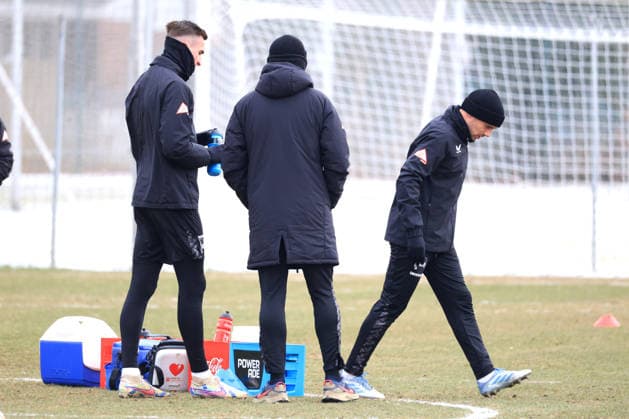 DEU, DFL, 2 FBL Hertha BSC, Training, 03 02 2026, Sportforum, Berlin, DEU, DFL, 2 FBL Hertha BSC, Training, im Bild Josip Brekalo Hertha BSC Berlin 7 , Niklas Kolbe Hertha BSC Berlin 27 DFL regulations prohibit any use of Photographs as image sequences and or quasi video nordphotoxGmbHx xEngler nph00076