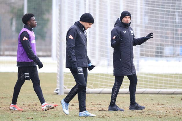 DEU, DFL, 2 FBL Hertha BSC, Training, 03 02 2026, Sportforum, Berlin, DEU, DFL, 2 FBL Hertha BSC, Training, in the picture Josip Brekalo Hertha BSC Berlin 7 , Head coach Stefan Leitl Hertha BSC Berlin , Boris Lum Hertha BSC Berlin 21 DFL regulations prohibit any use of Photographs as image sequences and or quasi video nordphotoxGmbHx xEngler nph00076