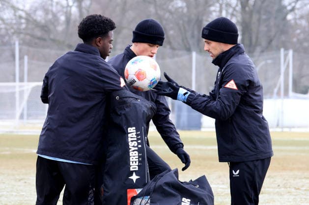 DEU, DFL, 2 FBL Hertha BSC, Training, 03 02 2026, Sportforum, Berlin, DEU, DFL, 2 FBL Hertha BSC, Training, im Bild Josip Brekalo Hertha BSC Berlin 7 , Boris Lum Hertha BSC Berlin 21 DFL regulations prohibit any use of Photographs as image sequences and or quasi video nordphotoxGmbHx xEngler nph00076