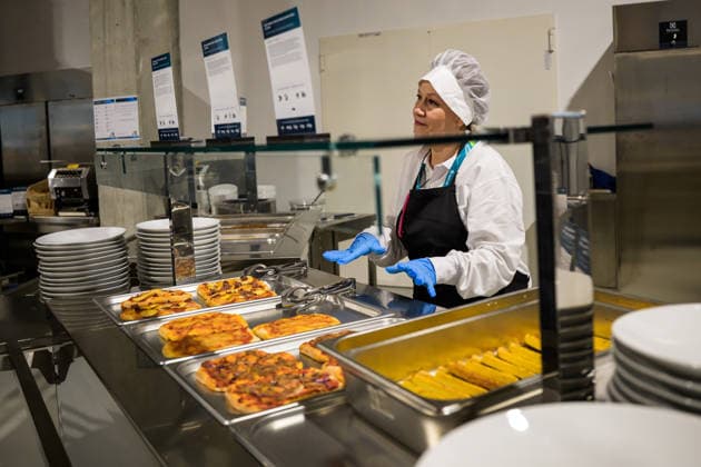 260203 Food serving in the dining hall at the Milan Olympic Village during day -3 of the 2026 Winter Olympics on February 3, 2026 in Milan. Photo: Joel Marklund BILDBYRAN kod JM JM0780 bbeng Olympic Games, Olympische Spiele, Olympia, OS olympics winter olympics os ol olympiska spel vinter-os olympiske leker milano cortina 2026 milan cortina 2026 milano cortina 2026 olympic games milano cortina 2026 winter olympic games milano cortina-os milano cortina-ol vinter-ol os-by restaurang mat pizza *** 260203 Food serving in the dining hall at the Milan Olympic Village during day 3 of the 2026 Winter Olympics on February 3, 2026 in Milan Photo Joel Marklund BILDBYRAN code JM JM0780 bbeng olympic games olympics winter olympics os ol olympiska spel vinter os olympiske leker milano cortina 2026 milan cortina 2026 milano cortina 2026 olympic games milano cortina 2026 winter olympic games milano cortina os milano cortina ol winter ol os by restaurant mat pizza  Copyright: JOELxMARKLUND BB260203JM058