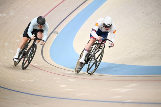 2026 UEC Track Elite European Championships Picture by Olly Hassell SWpix.com - 03 02 2026 - Cycling - 2026 UEC Track Elite European Championships - Konya Velodrome, Konya, Türkiye - Men s Sprint 1 16 Finals - Harry Ledingham-Horn (Great Britain), Aliaksandr Hlova (Individual Neutral Athletes) Copyright: x xSWpix.comx(t axPhotographyxHubxLtd)xOllyxHassell SWpix.comx SWP-3177-0504