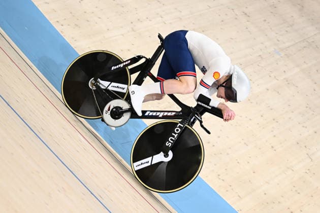 2026 UEC Track Elite European Championships Picture by Olly Hassell SWpix.com - 03 02 2026 - Cycling - 2026 UEC Track Elite European Championships - Konya Velodrome, Konya, Türkiye - Men s Individual Pursuit Qualifying - Tim Shoreman (Great Britain) Copyright: x xSWpix.comx(t axPhotographyxHubxLtd)xOllyxHassell SWpix.comx SWP-3177-0510