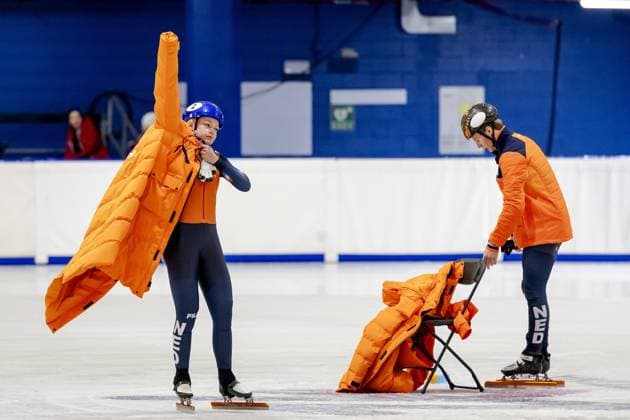 MILAN - Xandra Velzeboer during a training session at the Milan Ice Skating Area. The short track speed skaters are preparing for their participation in the Winter Olympics. ROBIN VAN LONKHUIJSEN ANP xVIxANPxSportx xxANPxIVx 549542763 originalFilename: 549542763.jpg
