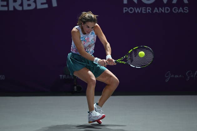 Transylvania Open 2026 - WTA, Tennis Damen 250 Tournament - Day 4 - Lucia Bronzetti v Anastasia Potapova Lucia Bronzetti of Italy competes in the first round of the Transylvania Open 2026, a WTA250 Tournament, against Anastasia Potapova of Austria, at BT Arena in Cluj-Napoca, Romania, on February 23, 2026. Cluj Napoca Romania  Copyright: xAlexxNicodimx originalFilename:nicodim-transylv260203_npyIM.jpg