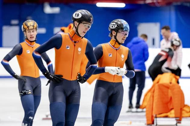 MILAN - Teun Boer and Melle van t Wout training at the Milan Ice Skating Area. The short track speed skaters are preparing for their participation in the Winter Olympics. ROBIN VAN LONKHUIJSEN ANP netherlands out - belgium out Milaan xVIxxIVx 549544222 originalFilename: 549544222.jpg