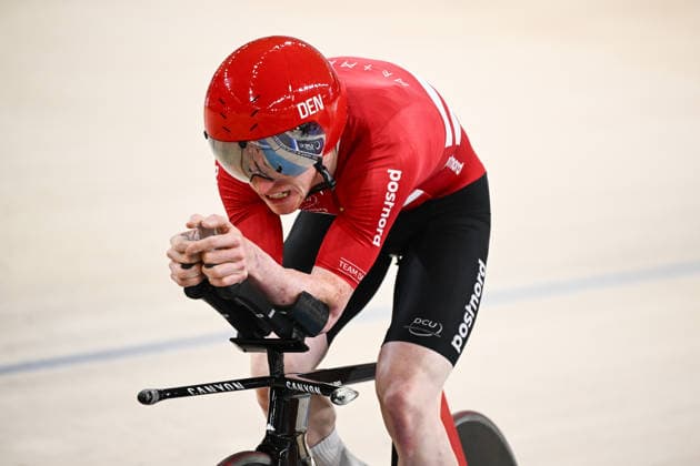 2026 UEC Track Elite European Championships Picture by Olly Hassell SWpix.com - 03 02 2026 - Cycling - 2026 UEC Track Elite European Championships - Konya Velodrome, Konya, Türkiye - Men™s Individual Pursuit - For Gold - Robin Skivild Juel (Denmark) Konya Konya Velodrome Türkiye Copyright: x xSWpix.comx(t axPhotographyxHubxLtd)xOllyxHassell SWpix.comx SWP-3177-0617