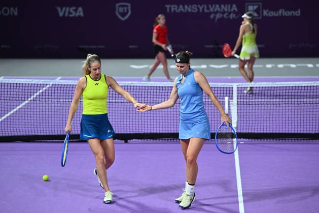 Transylvania Open 2026 - WTA, Tennis Damen 250 Tournament - Day 4 - Anna Bondar Greet Minnen v Anna Bondar Greet Minnen Anna Bondar and Greet Minnen compete in the first round of the Transylvania Open 2026, a WTA250 Tournament, against Kaja Juvan and Maja Chawalinska at BT Arena in Cluj-Napoca, Romania, on February 03, 2026. Alex Nicodim Imago Images Copyright: xAlexxNicodimx