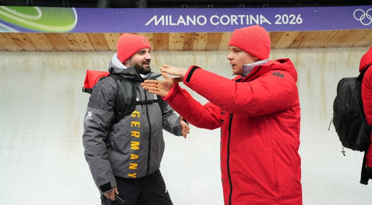 3.2.2026: Cortina d Ampezzo: Pista Eugenio Monti: Skeleton: David Lingmann (Bahntrainer Deutschland) + Felix Keisinger *** 3 2 2026 Cortina d Ampezzo Pista Eugenio Monti Skeleton David Lingmann Track coach Germany Felix Keisinger