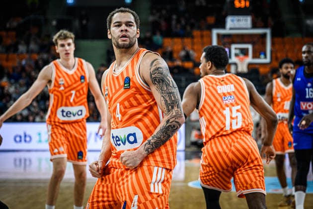 Christopher Ledlum ratiopharm ulm gestures during the Basketball Eurocup match between ratiopharm ulm and Buducnost VOLI Podgorica at ratiopharm Arena on February 3, 2026 in Neu Ulm, Germany Photo by Harry Langer DeFodi Images