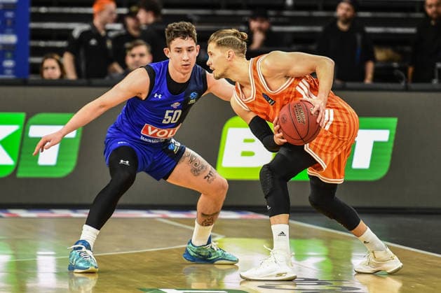 BKT Euro Cup Ratiopharm Ulm vs Buducnost VOLI Podgorica, Ratiopharm Arena Ulm 03 02 2026 Thomas Klepeisz ratiopharm Ulm, 22 vs Oleksandr Kovliar Buducnost VOLI Podgorica, 50 Ulm 03 02 2026 17 Matchday BKT EuroCup, Ratiopharm Ulm vs Buducnost VOLI Podgorica, Ratiopharm Arena Ulm Copyright: xBEAUTIFULxSPORTS Märklx