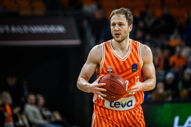 Christian Sengfelder ratiopharm ulm controls the Ball during the Basketball Eurocup match between ratiopharm ulm and Buducnost VOLI Podgorica at ratiopharm Arena on February 3, 2026 in Neu Ulm, Germany Photo by Harry Langer DeFodi Images